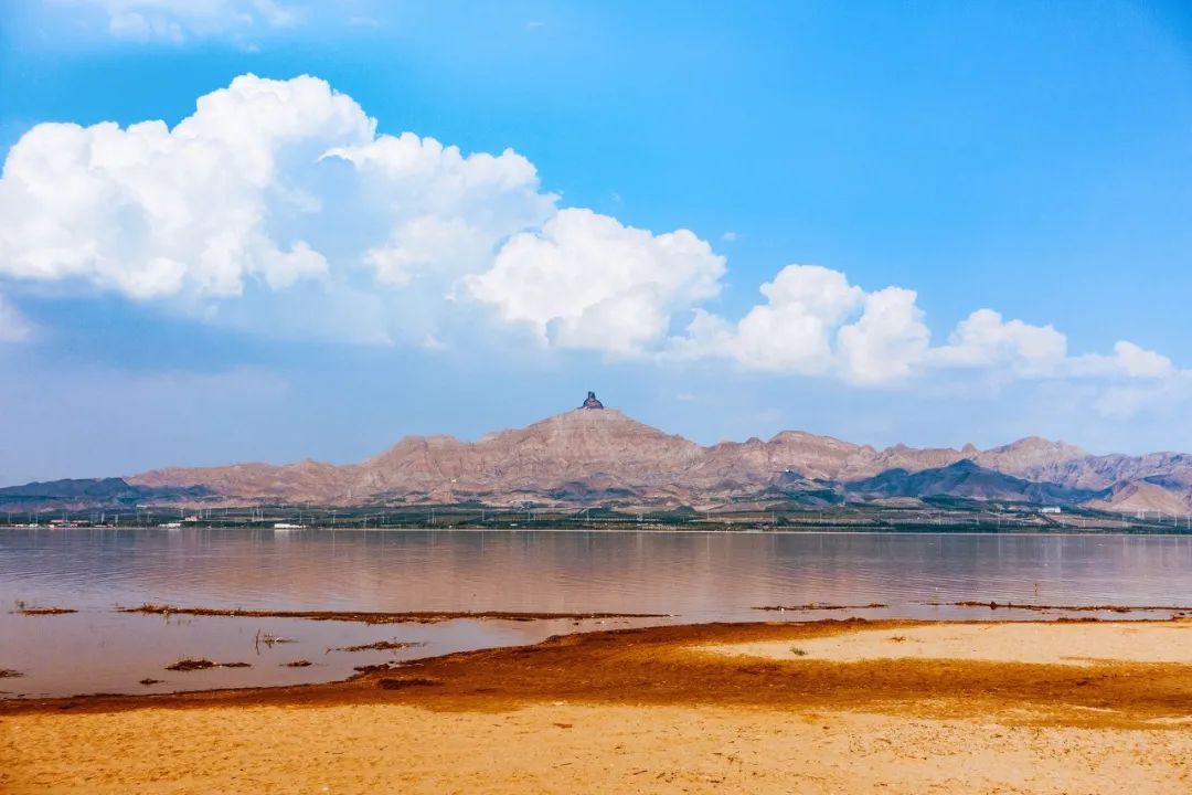 乌海，绿色转型引领城市新篇章